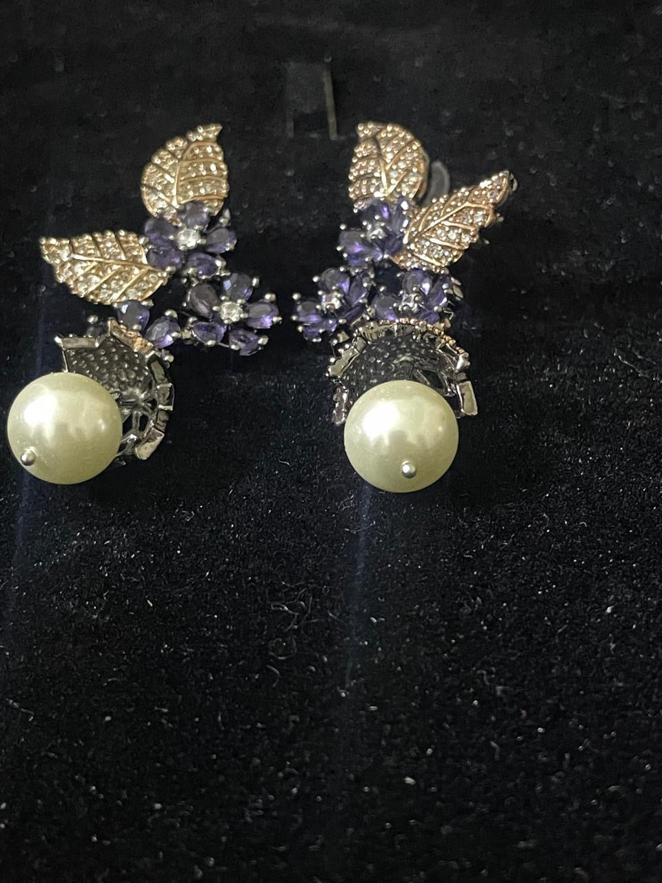 “Lustre Bloom” 🌸